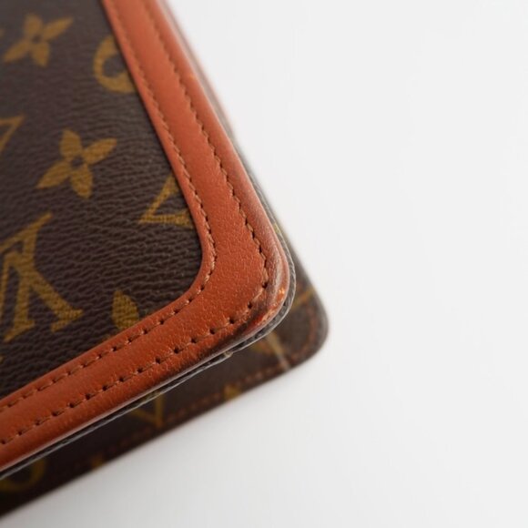 Authentic Preowned Vintage Louis Vuitton Monogram Pochette Dame Clutch - Picture 11 of 16